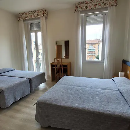Hotel Montepiana 2*