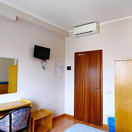 Hotel Montepiana 2*